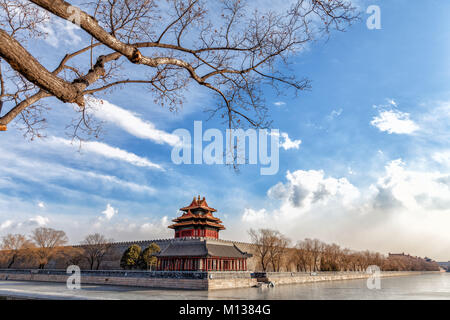 De Pékin, Pékin, Chine. 22 janvier, 2018. Beijing, Chine 22 janvier 2018 : La tour d'angle de la Cité interdite à Pékin. Crédit : SIPA Asie/ZUMA/Alamy Fil Live News Banque D'Images