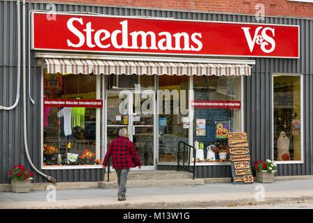 Canada, Province de Québec, Outaouais, région du Pontiac, Shawville, Main Street, Stedmans General Store Banque D'Images