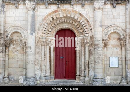 France, Indre, Paulnay, 12e siècle, l'église Saint Etienne de style roman poitevin Banque D'Images