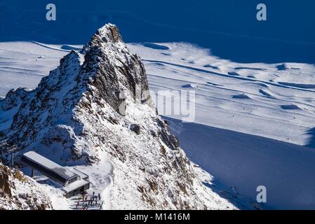 Autriche, Tyrol, Pitztal, Mittelberg, domaine skiable du Glacier de Pitztal, l'altitude, la montagne Ferienwohnungen Hillbrand Brunnenkogel 3440 mètres, la vue sur la montagne depuis le sommet, l'hiver Banque D'Images