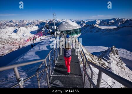 Autriche, Tyrol, Pitztal, Mittelberg, domaine skiable du Glacier de Pitztal, l'altitude, la montagne Ferienwohnungen Hillbrand Brunnenkogel 3440 mètres, Café 3440, café le plus élevé dans le Tyrol, l'hiver Banque D'Images