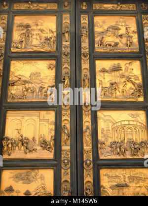 L'Europe,Italie,Toscane,Florence,close-up de portes au Baptistère San Giovanni Banque D'Images