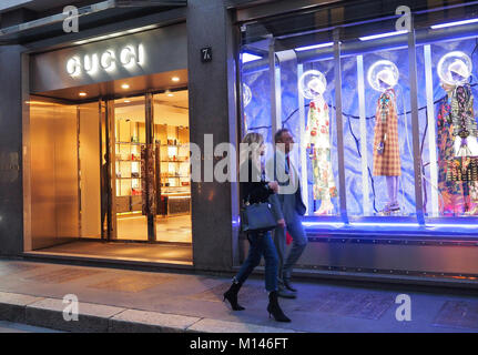 L'Europe,Italie,Lombardie,Milan,via Montenapoleone,Gucci fashion store Banque D'Images