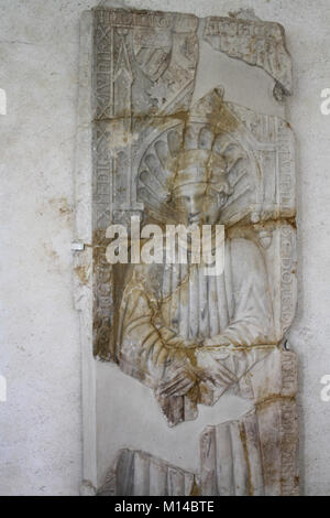 Fragmenté en relief dans le Cloître du Paradis, la cathédrale d'Amalfi, Ravello, Italie. Banque D'Images