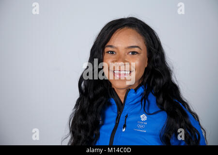 Au cours d'un Moore mica le kitting out session à ADIDAS Stockport. ASSOCIATION DE PRESSE Photo. Photo date : mardi, 23 janvier 2018. Crédit photo doit se lire : Tim Goode/PA Wire Banque D'Images