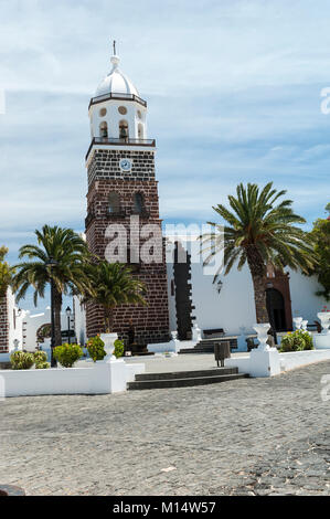 Clocher de l'église Nuestra Señora de Guadalupe, Teguise, Lanzarote, Province de Las Palmas dans les îles Canaries, Espagne Banque D'Images