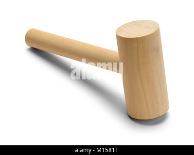 Petit Maillet en bois isolé sur un fond blanc. Banque D'Images