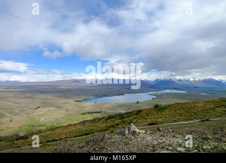 Paysage du Mont John. La montagne est à l'extrémité nord du bassin du Mackenzie dans l'île du Sud, Nouvelle-Zélande. Banque D'Images