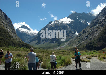 Monkey Creek, Earl Montagnes, Milford Sound Road. L'autoroute 94, le Parc National de Fiordland, île du Sud, Nouvelle-Zélande. NZ Banque D'Images