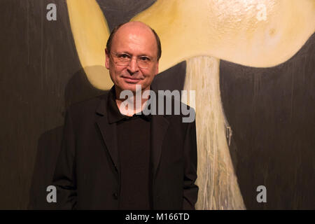 Appuyez sur Aperçu de l'exposition d'art de détermination par l'artiste multimédia Daniel Pesta au centre d'art contemporain DOX à Prague, République Tchèque Banque D'Images