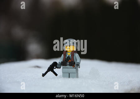 La DEUXI??ME GUERRE MONDIALE LEGO Soldats allemands en uniforme d'hiver Photo Stock - Alamy