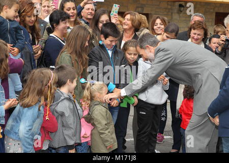 Madrid, Espagne. 22 Sep, 2018. Le roi Felipe assiste au centenaire de la centrale hydraulique de la Malva dans les Asturies, Espagne Septembre22, 2017. Credit : Jimmy Olsen/Media Espagne*** ***aucune perforation/Alamy Live News Banque D'Images