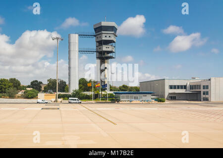 Tour de contrôle de l'aéroport Alicante Elche, Alicante, Espagne, Europe Banque D'Images