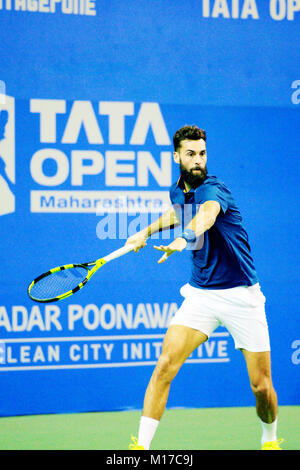Pune, Inde. 5 janvier 2018. Benoit Paire de France, dans l'action dans une demi-finale du tournoi de tennis Open Tata Maharashtra . Banque D'Images