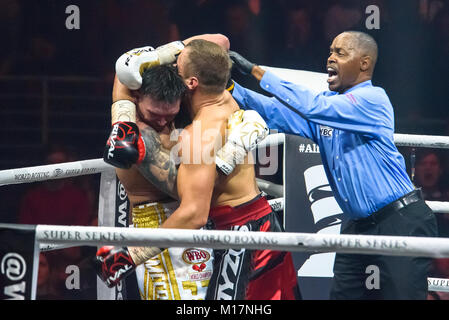 Riga, Lettonie. 28 janvier 2018. Super Série mondiale de boxe combat de demi-finale entre Mairis Briedis et Oleksandr Usyk. Crédit : Arena Gints Ivuskans/Alamy Live News Banque D'Images