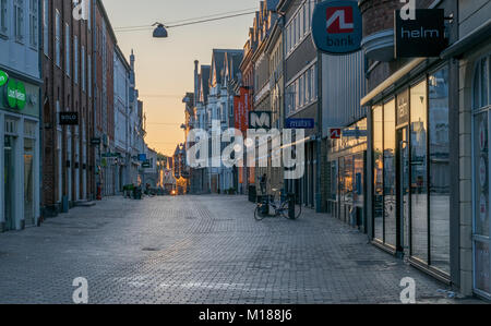 VIBORG, DANEMARK - 18 septembre 2016 : lever du soleil à Viborg, capitale de la municipalité de Viborg et région Midtjylland. Banque D'Images