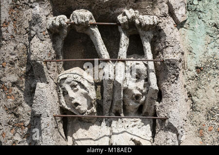 Danzig, Pologne - 7 juillet 2016 : Stocznia Gdanska : Petit mémorial de l'armée déchue ouvriers de chantier naval Banque D'Images
