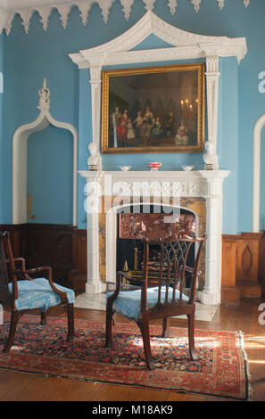 Vue de l'intérieur du salon bleu à St Michael's Mount, Cornwall, UK - John Gollop Banque D'Images