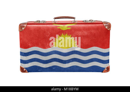 Vintage suitcase avec drapeau Kiribati isolé sur fond blanc Banque D'Images