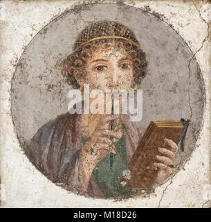 Naples. L'Italie. Portrait d'une jeune femme (aka Sappho) maintenant le stylet et les tablettes de cire, 55-79 A.D. Museo Archeologico Nazionale di Napoli. Banque D'Images