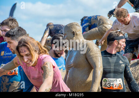 Tough Mudder London South West Hampshire, parcours du combattant, 2015 Banque D'Images