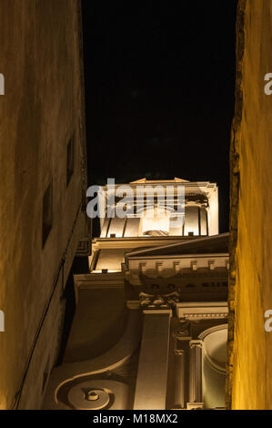 Corse : l'église paroissiale de Saint Jean Baptiste, la plus grande église de l'île construite de 1636 à 1666 dans le centre de la Citadelle de Bastia Banque D'Images