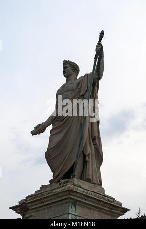 Corse : Monument à Napoléon Ier, la statue faite par le célèbre sculpteur florentin Lorenzo Bartolini, à la place Saint-Nicolas dans le centre de Bastia Banque D'Images