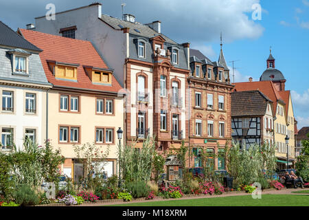 Impressions de la ville historique de Wissembourg (Weissenburg) dans la région d'Alsace, France. Banque D'Images