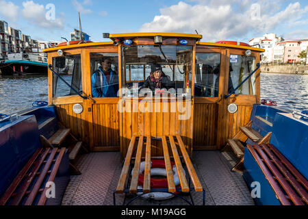 Bristol ferry fonctionne comme un service de taxi de l'eau et se double d'un fournisseur de voyage du port touristique, Bristol, Royaume-Uni. Banque D'Images