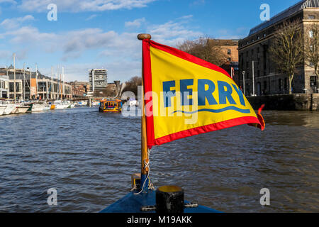 Bristol ferry fonctionne comme un service de taxi de l'eau et se double d'un fournisseur de voyage du port touristique, Bristol, Royaume-Uni. Banque D'Images