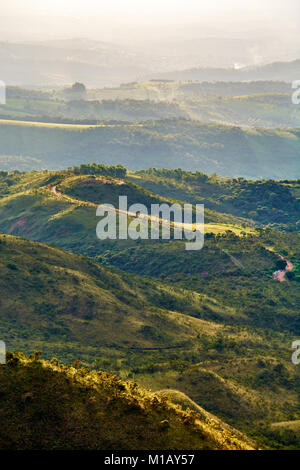 Les montagnes de Minas Gerais au Brésil Banque D'Images