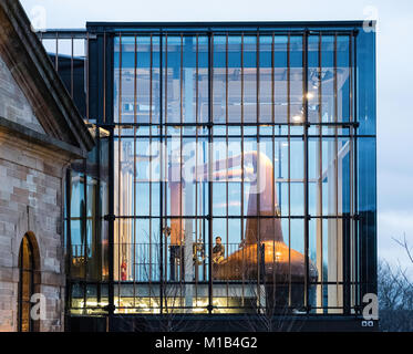 Vue extérieure du nouveau Clydeside distillerie sur berge de la rivière Clyde à Glasgow, Ecosse, Royaume-Uni Banque D'Images