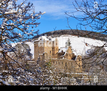 Castle Campbell, Dollar, Clackmannanshire, en Écosse. En hiver la neige, également connu sous le nom de Castle Doom Banque D'Images