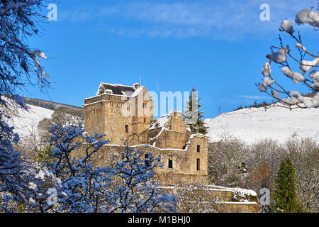 Castle Campbell, Dollar, Clackmannanshire, en Écosse. En hiver la neige, également connu sous le nom de Castle Doom Banque D'Images