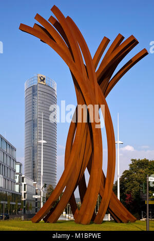 Arc 89 Sculpture en face de la Post Tower, l'artiste Bernar Venet, Helmut-Schmidt-Platz, Bonn, Rhénanie du Nord-Westphalie, Allemagne