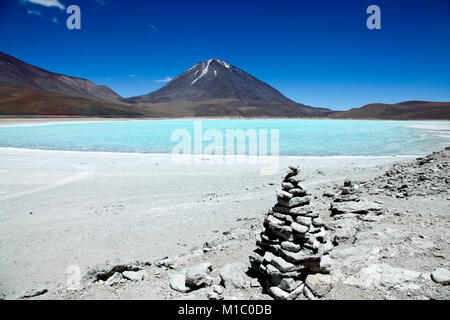 Sur l'pez ou Sud L'pez Province, Altiplano Bolivien, 2011 : paysage de la faune andine Eduardo Avaroa Réserve Nationale, Laguna Verde et Licancabu Banque D'Images