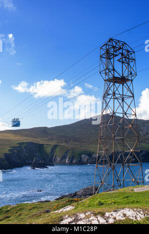 Le téléphérique de Dursey Island connexion de l'île à la terre ferme dans le comté de Cork, Irlande - John Gollop Banque D'Images