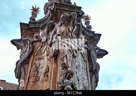 Jean Népomucène ( St Jean Nepomucen) monument sur carré de Collegiate Church of the Holy Cross et St Barthélemy à Ostrow Tumski Wroclaw, Pologne Banque D'Images