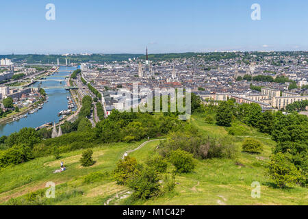 Rouen vu à partir de la colline Sainte Catherine - Panorama de Rouen, Seine-Maritime, Normandie, France, Europe Banque D'Images