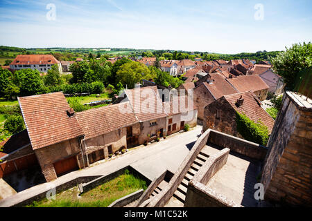 Vue aérienne de la ville médiévale de Champlitte cityscape en été Banque D'Images