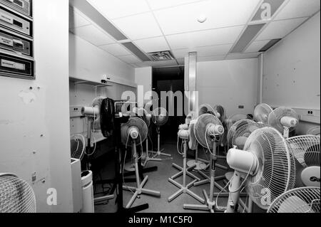 C'est l'une des nombreuses photos que j'ai prises à l'intérieur, après le Sudbury St. Joseph's Health Centre (l'ancien hôpital général) a fermé ses portes Banque D'Images