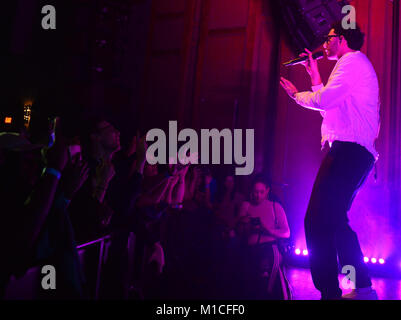 Miami Beach, FL, USA. 28 janvier, 2018. Majid Jordanie effectue sur scène à Fillmore au Jackie Gleason Theater Le 28 janvier 2018 à Miami Beach, Floride. Credit : Mpi10/media/Alamy Punch Live News Banque D'Images