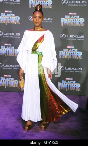 Los Angeles, Californie, USA. 29 janvier, 2018. Issa Rae actrice assiste à la première mondiale de Marvel Studios' 'Black Panther' au Kodak Theater Le 29 janvier 2018 à Los Angeles, Californie. Photo de Barry King/Alamy Live News Banque D'Images