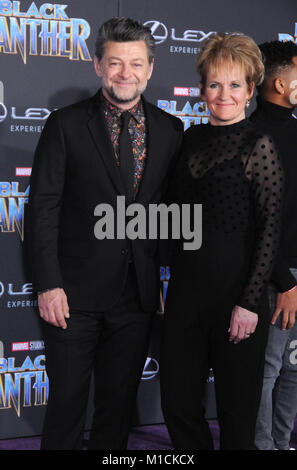 Los Angeles, Californie, USA. 29 janvier, 2018. (L-R) acteur Andy Serkis et épouse l'actrice Lorraine Ashbourne assiste à la première mondiale de Marvel Studios' 'Black Panther' au Kodak Theater Le 29 janvier 2018 à Los Angeles, Californie. Photo de Barry King/Alamy Live News Banque D'Images