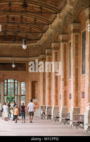 Trinkhalle, Wandelgang im Kurpark Baden-Baden Banque D'Images