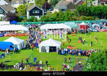 Les Jeux des Highlands de Dundonald célébrant la culture traditionnelle écossaise, pipe band contest, drum majors, solo piping, danse et événements lourds Banque D'Images