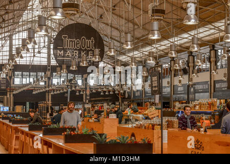 Halle 'Mercado', Avenida 24 de Julho da Ribeira, Lisbonne, Portugal, Markthalle 'Mercado da Ribeira", Avenida 24 de Julho, Lissabon Banque D'Images