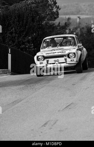 FORD ESCORT RS 1979 rallye de voitures de course anciennes LA LÉGENDE 2017 Banque D'Images