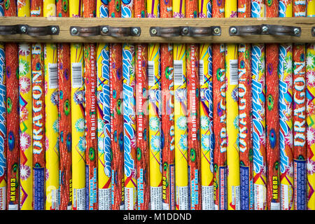 Port Huron Township, Michigan - Roman Candles prêt pour un spectacle d'accueil. Banque D'Images