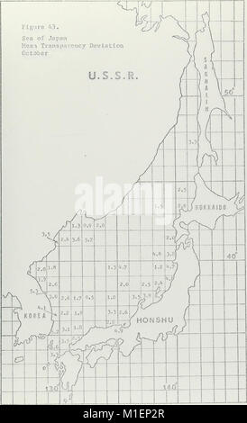 Cet atlas de 1970 présente des mesures de transparence de l'eau à l'aide de disques Secchi et de l'échelle de couleurs Forel-Ule pour les océans du monde entier, offrant des données précieuses pour l'océanographie et les études marines. Banque D'Images